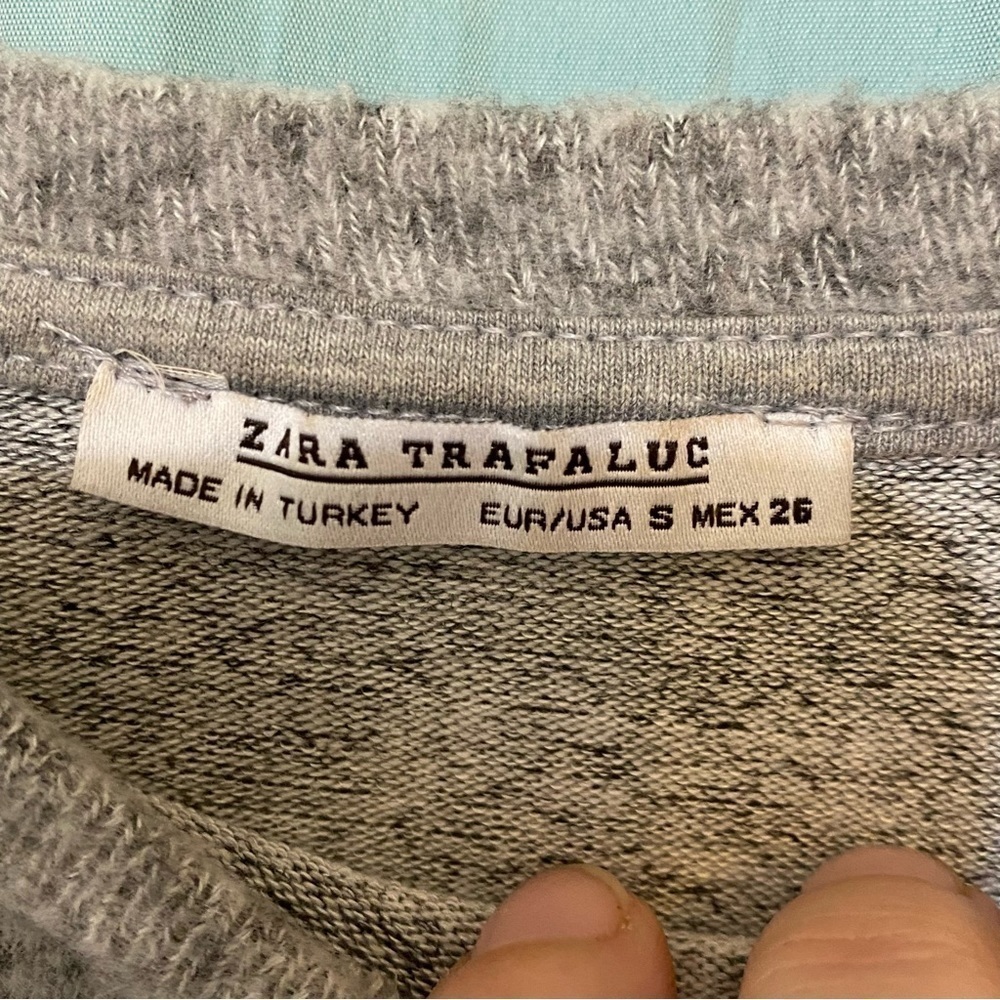 Zara Trafaluc Gray Bell Sleeve Sweater Sz Small - Picture 2 of 6